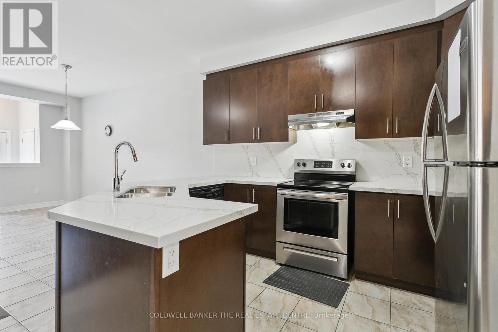 Photo 5 of 266 Inspire Boulevard, Brampton ON