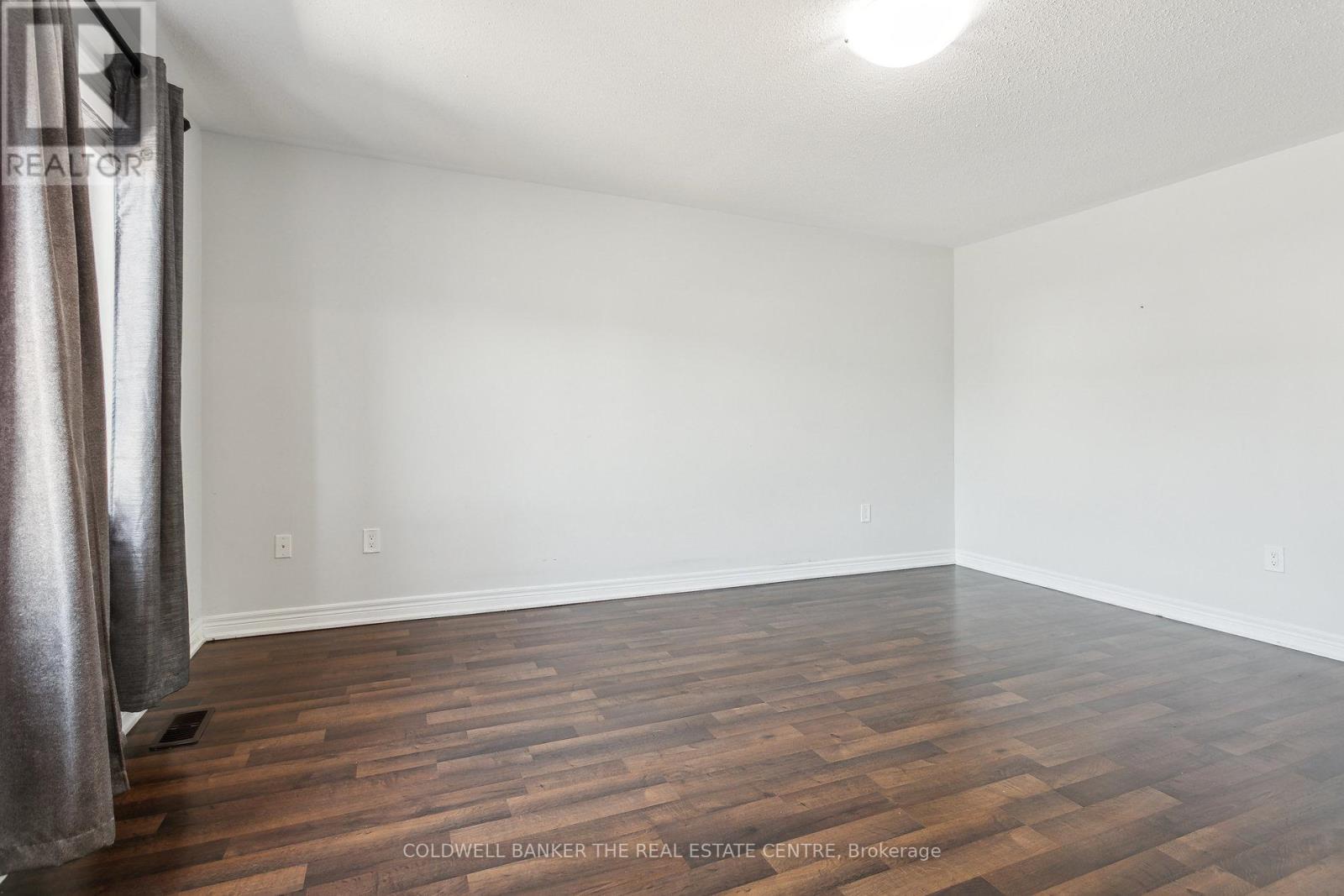 Photo 12 of 266 Inspire Boulevard, Brampton ON