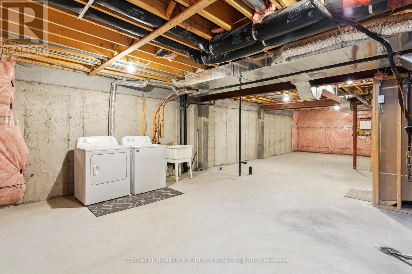 Photo 3 of 266 Inspire Boulevard, Brampton ON