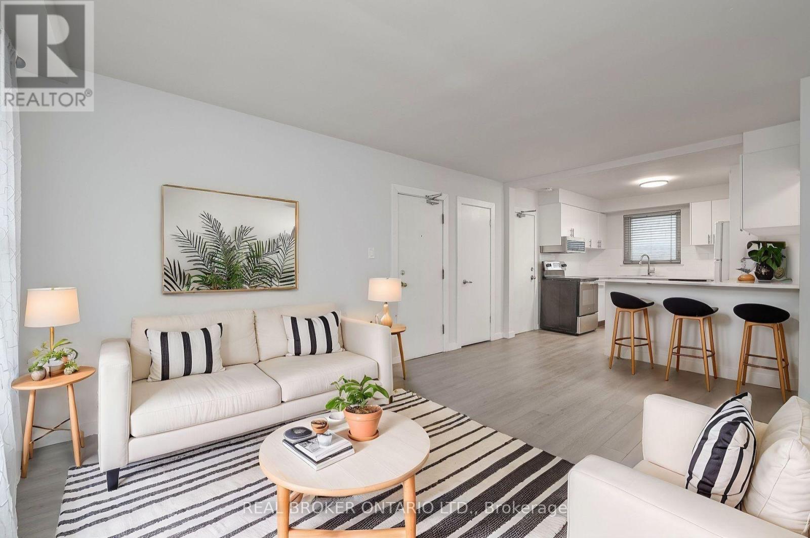 Photo 11 of 6 71 Murrie Street, Toronto ON