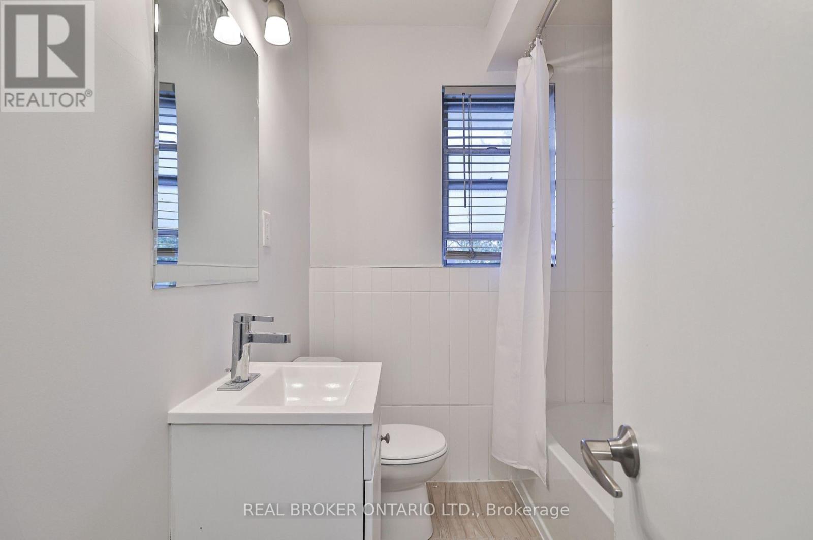 Photo 4 of 6 71 Murrie Street, Toronto ON