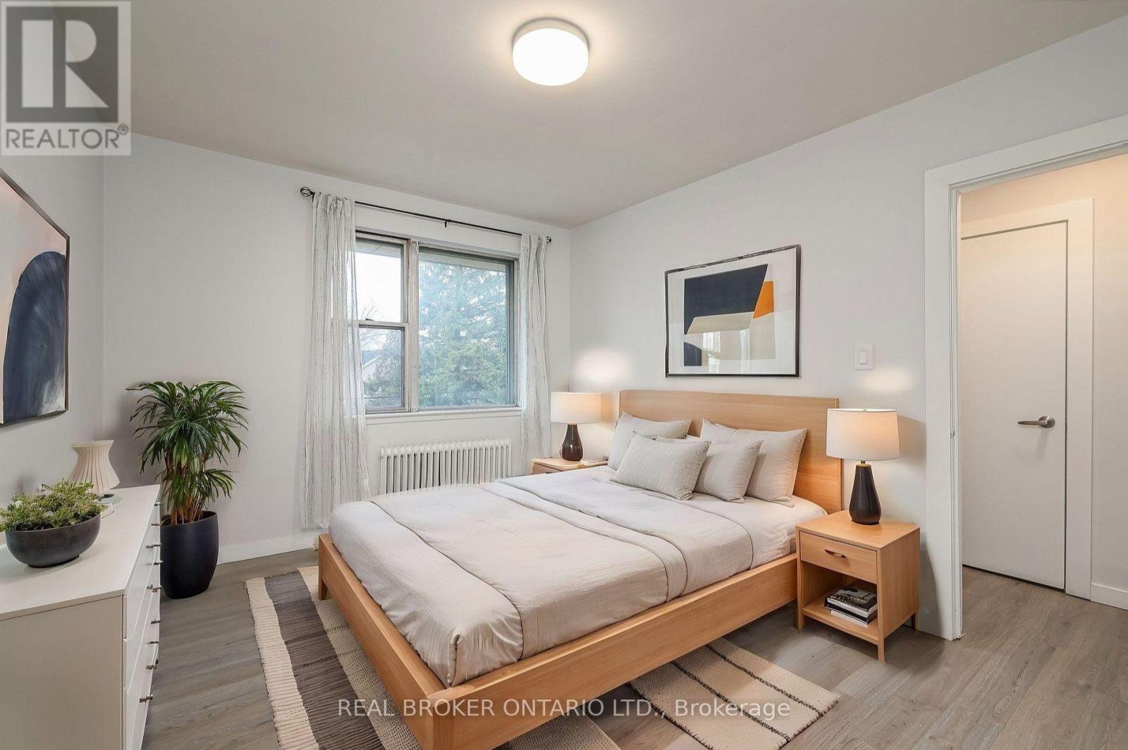 Photo 10 of 6 71 Murrie Street, Toronto ON