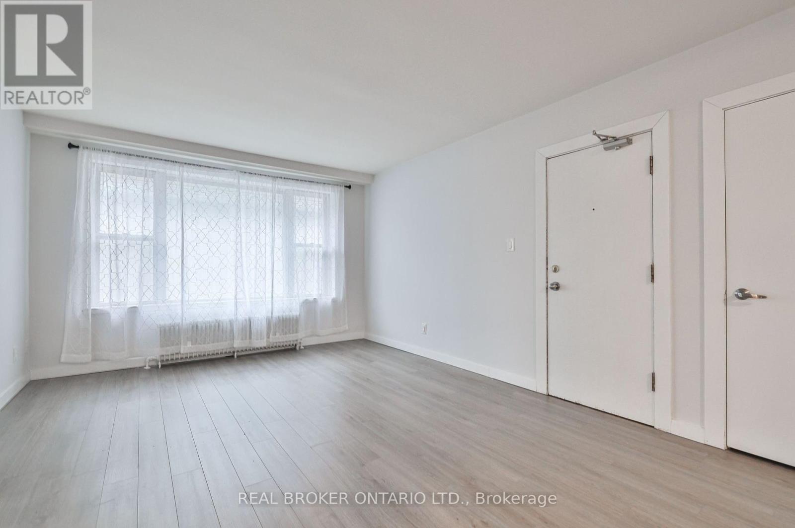 Photo 7 of 6 71 Murrie Street, Toronto ON