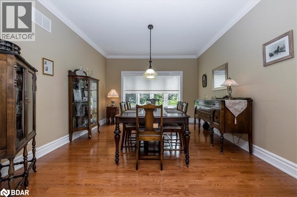 Photo 8 of 34 Heatherwood Drive, Springwater ON