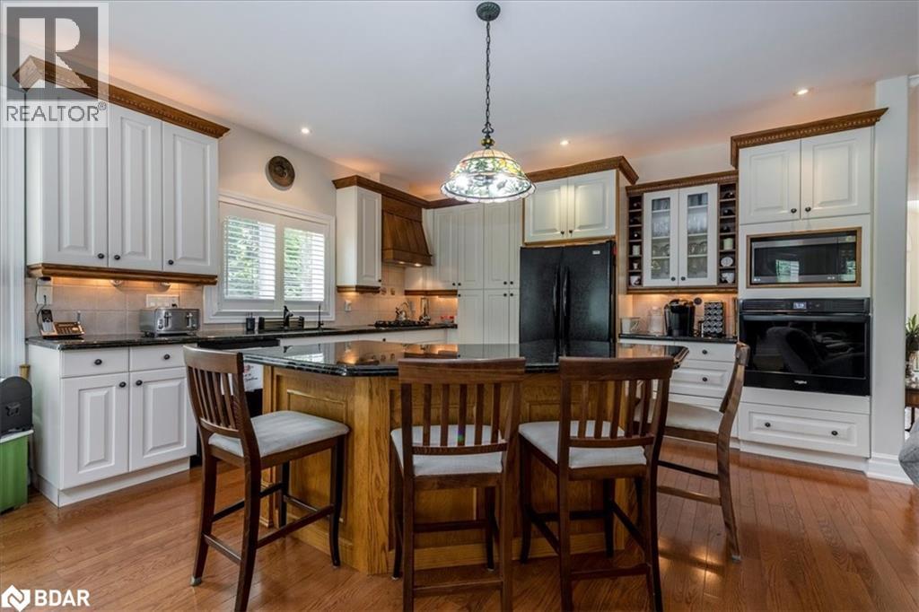 Photo 10 of 34 Heatherwood Drive, Springwater ON