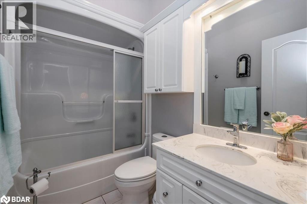 Photo 22 of 34 Heatherwood Drive, Springwater ON