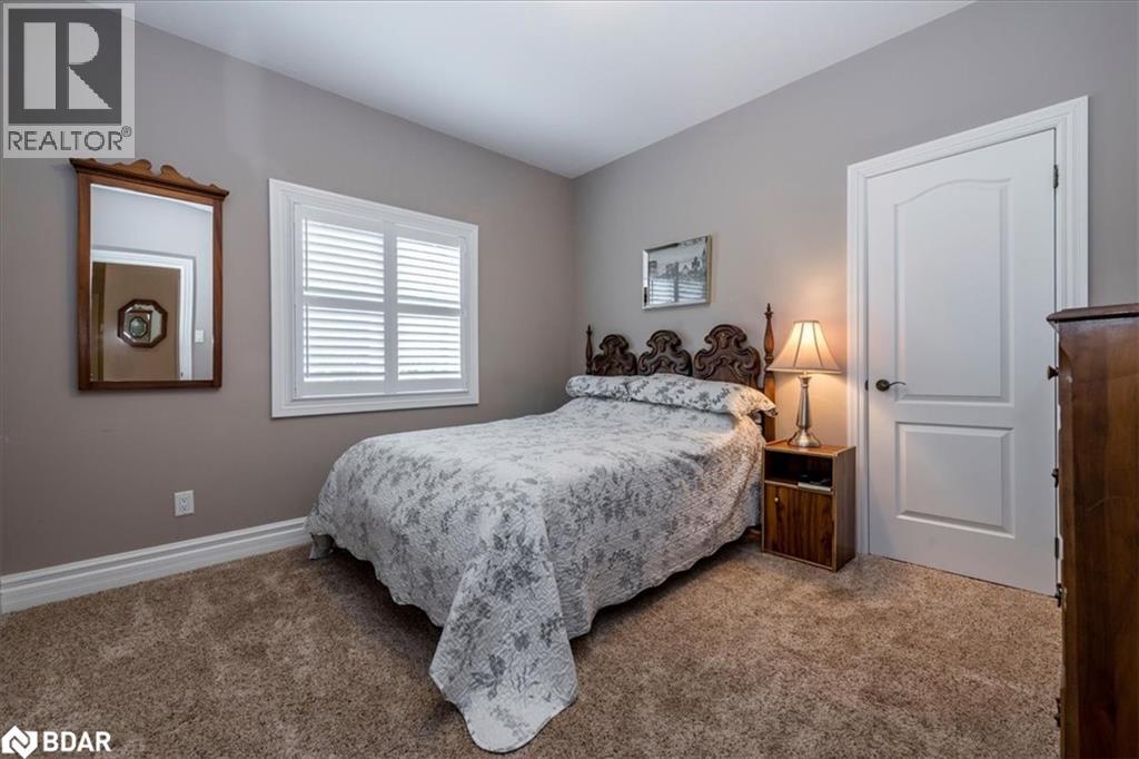 Photo 21 of 34 Heatherwood Drive, Springwater ON