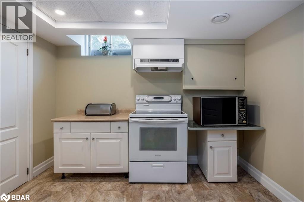 Photo 34 of 34 Heatherwood Drive, Springwater ON