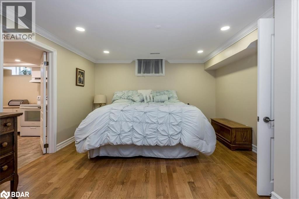 Photo 32 of 34 Heatherwood Drive, Springwater ON
