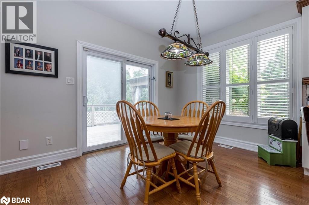 Photo 12 of 34 Heatherwood Drive, Springwater ON