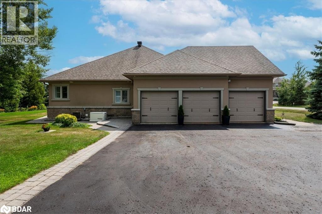 Photo 49 of 34 Heatherwood Drive, Springwater ON