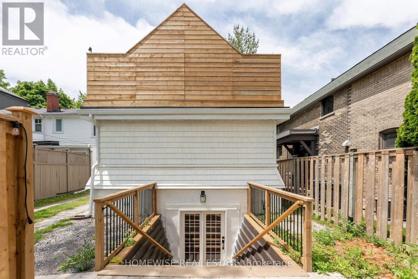 Photo 9 of 1 103 Malvern Avenue, Toronto ON