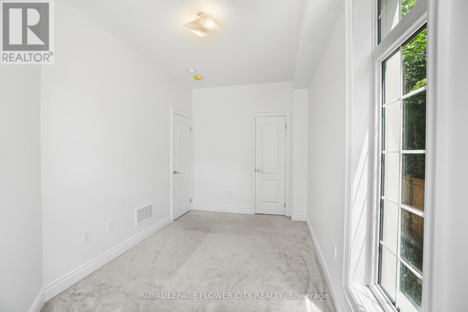 Photo 17 of 947 Finley Avenue, Ajax ON