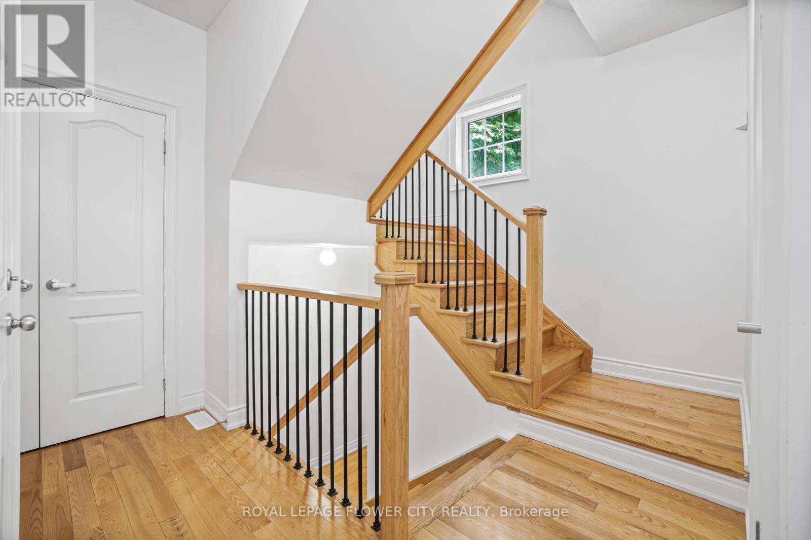 Photo 35 of 947 Finley Avenue, Ajax ON