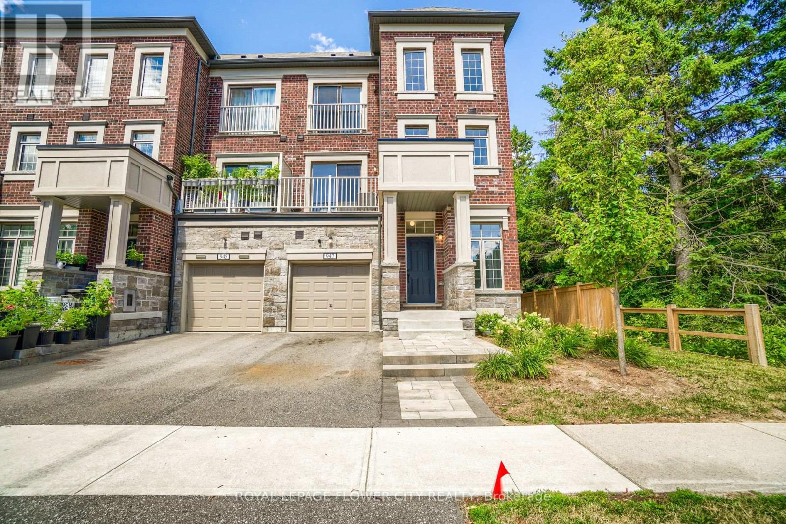 Photo 8 of 947 Finley Avenue, Ajax ON