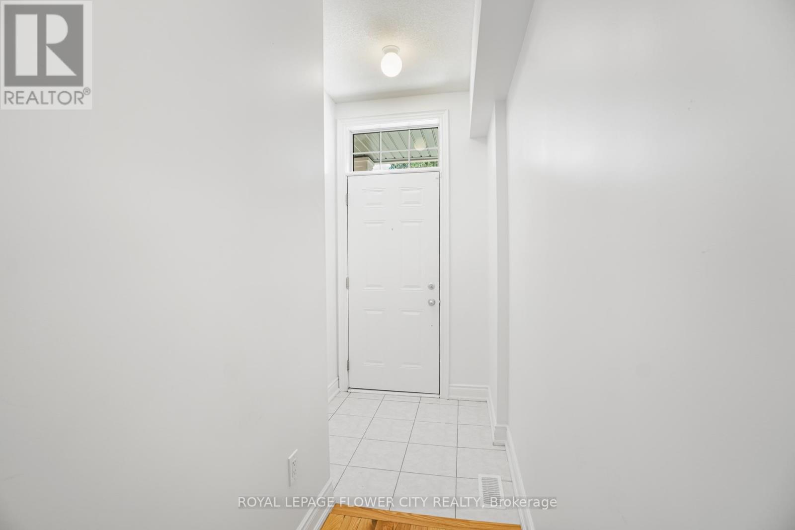 Photo 4 of 947 Finley Avenue, Ajax ON