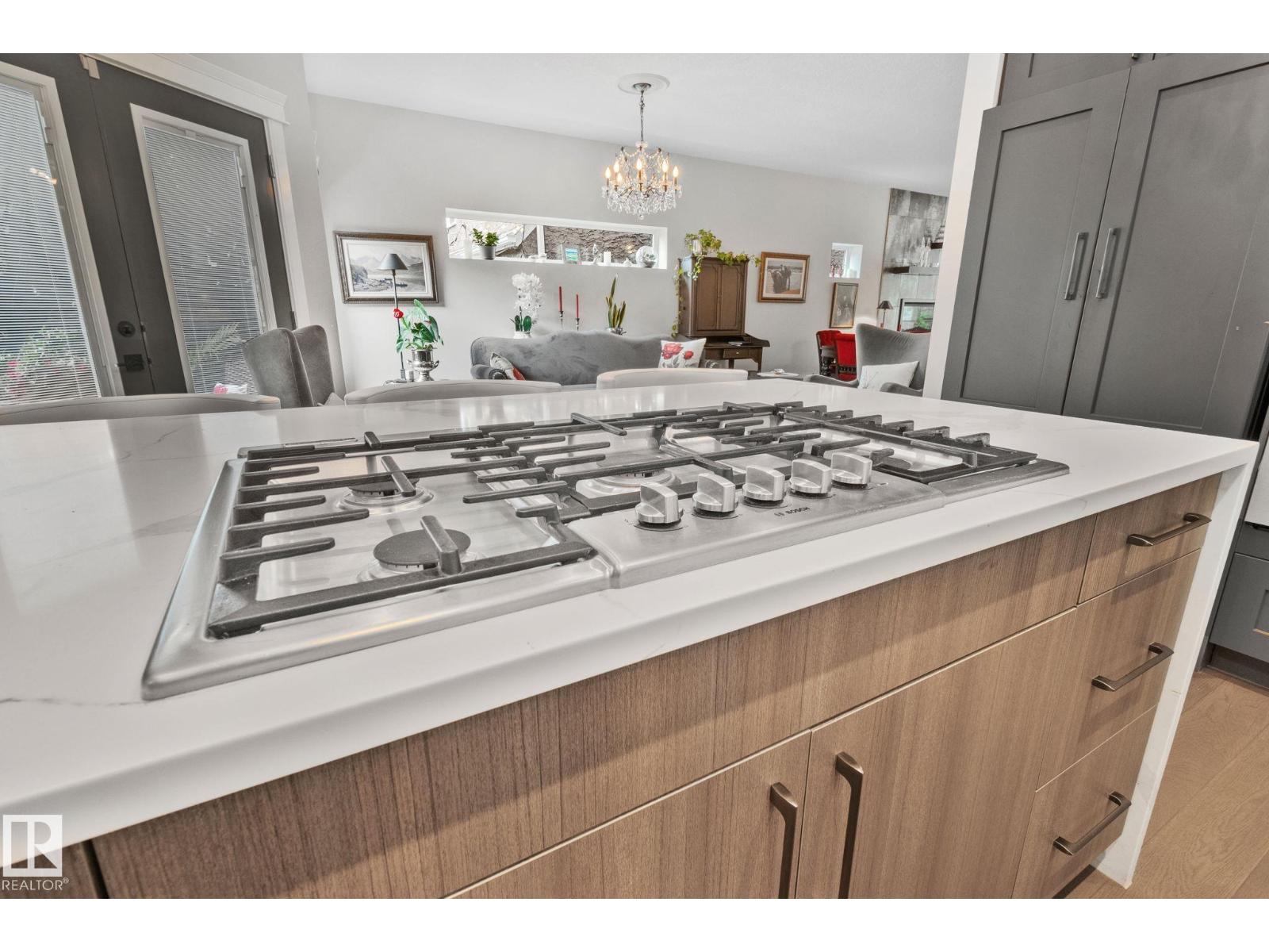 Photo 16 of 11121 81 Av Nw, Edmonton AB