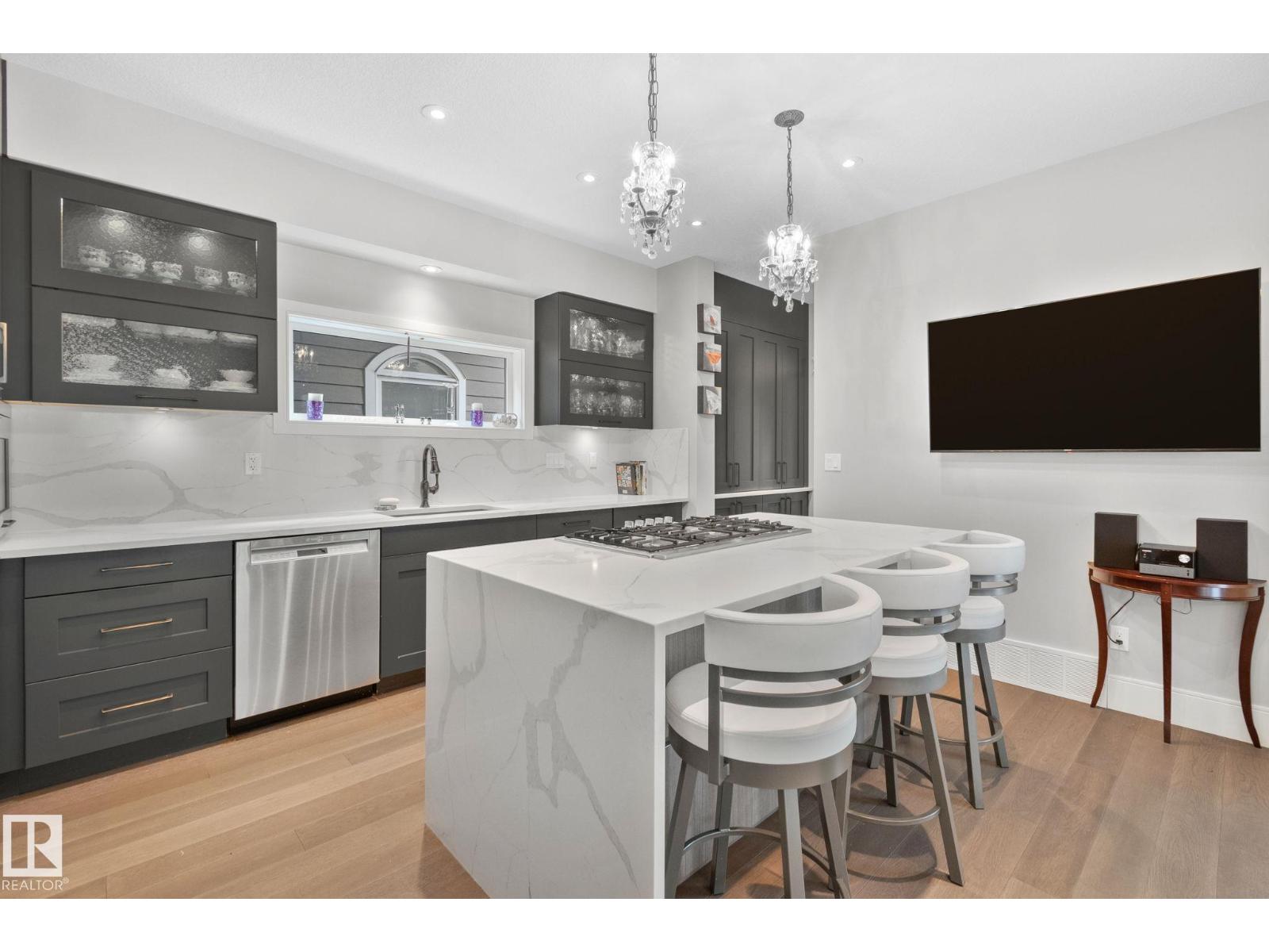 Photo 19 of 11121 81 Av Nw, Edmonton AB