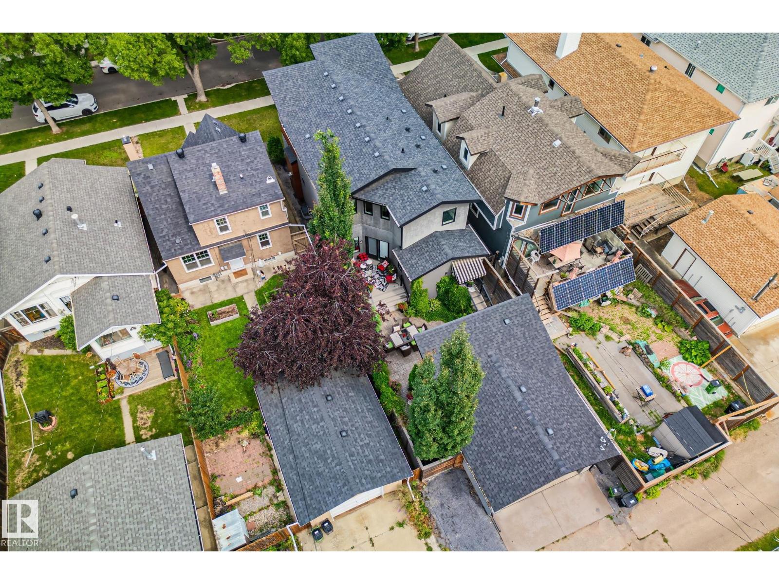 Photo 61 of 11121 81 Av Nw, Edmonton AB