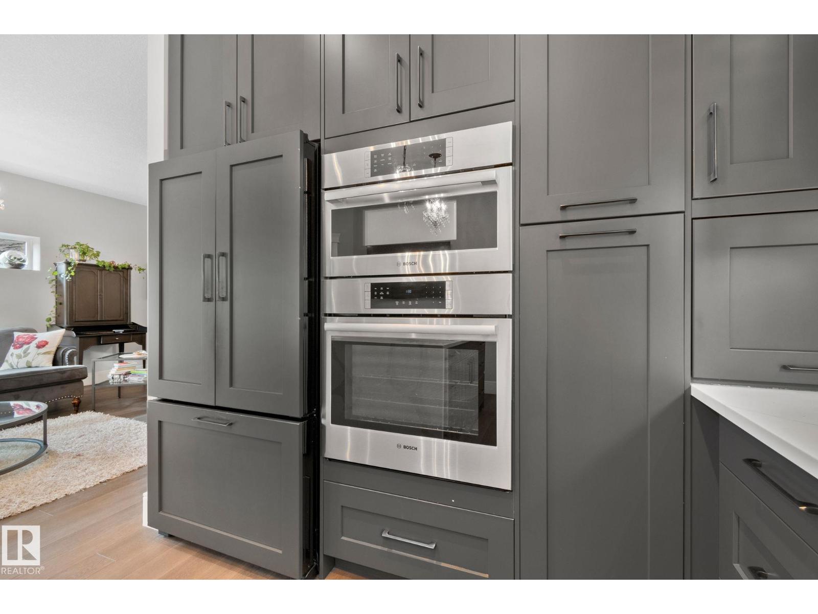 Photo 18 of 11121 81 Av Nw, Edmonton AB