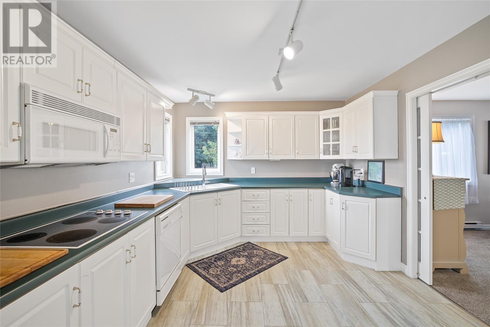 Photo 10 of 33 Mountbatten Drive, St Johns NL