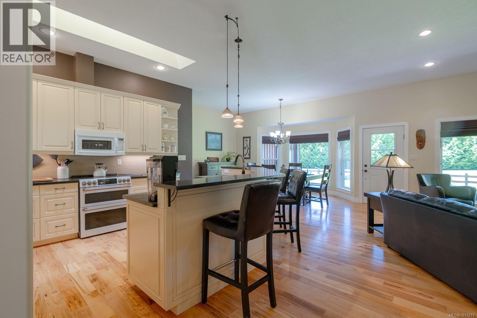 Photo 28 of 4426 Cowichan Lake Rd, Duncan BC