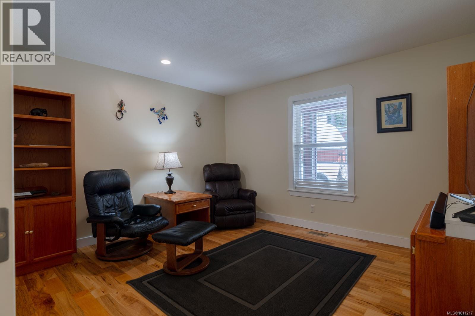 Photo 23 of 4426 Cowichan Lake Rd, Duncan BC