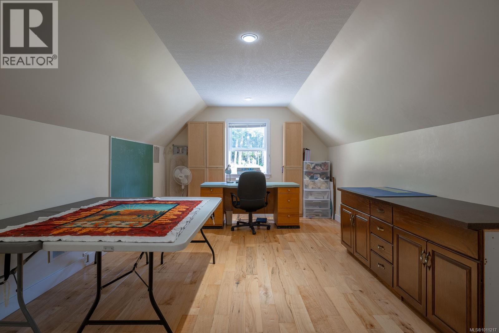 Photo 16 of 4426 Cowichan Lake Rd, Duncan BC