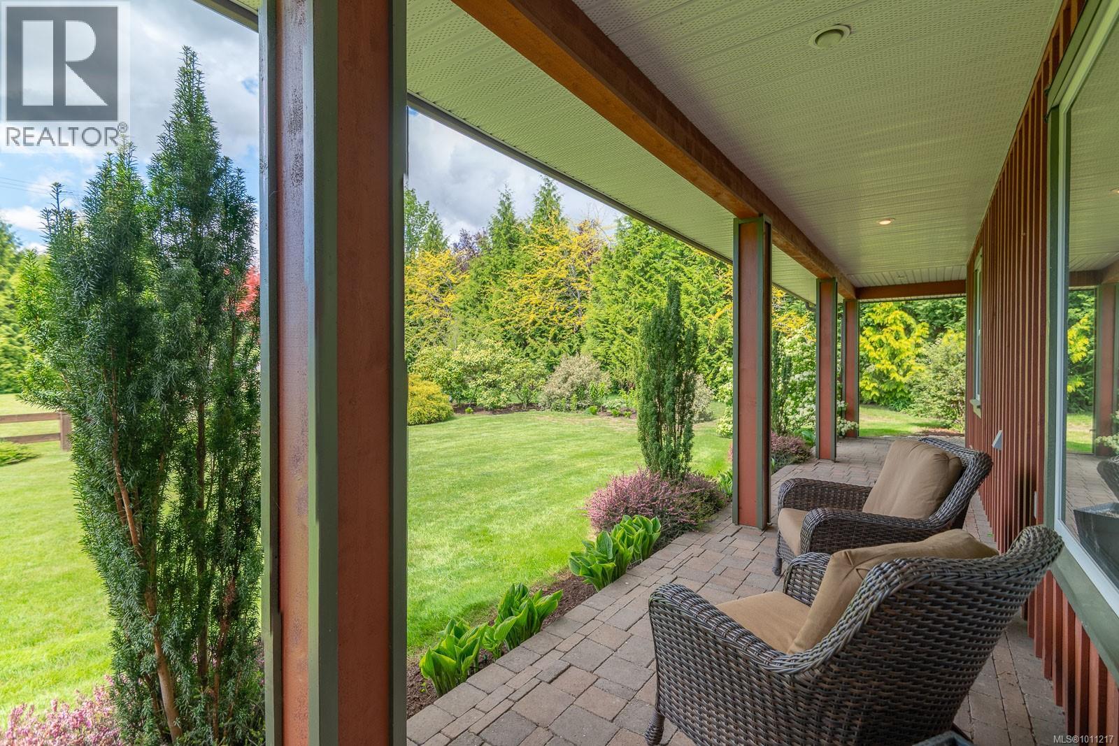 Photo 6 of 4426 Cowichan Lake Rd, Duncan BC