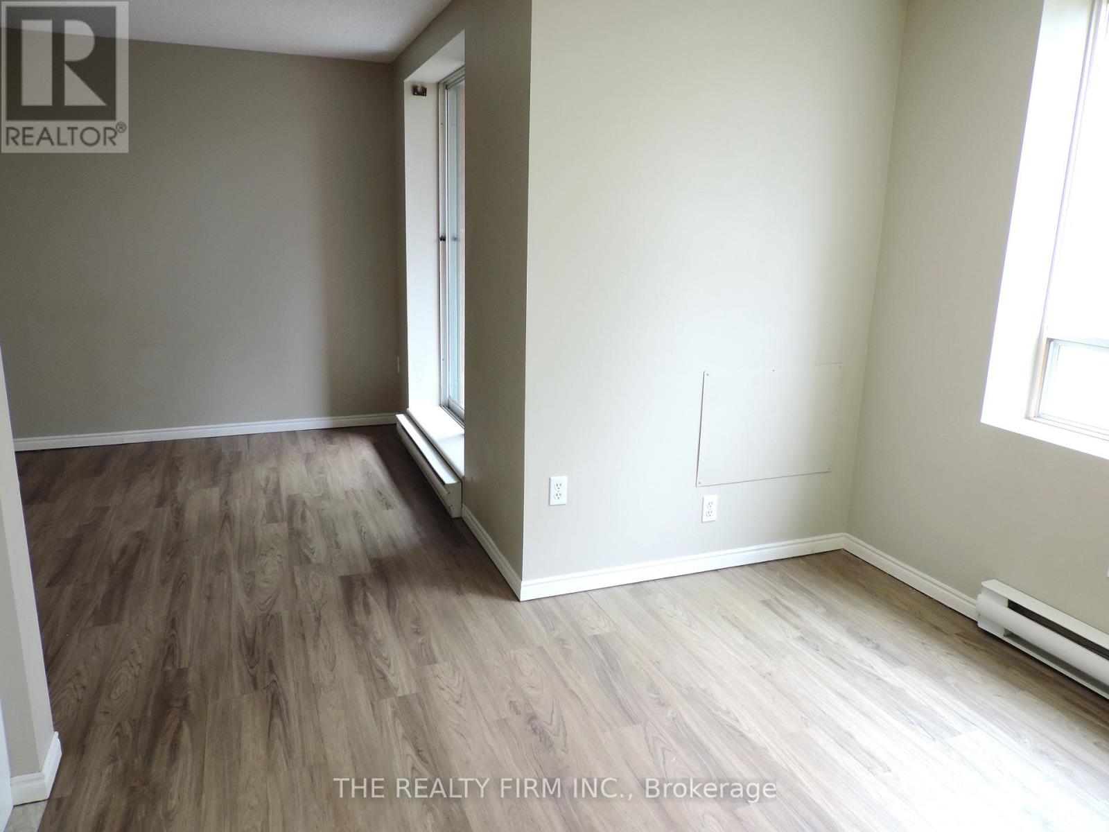 Photo 12 of 203 76 Base Line Road W, London South ON