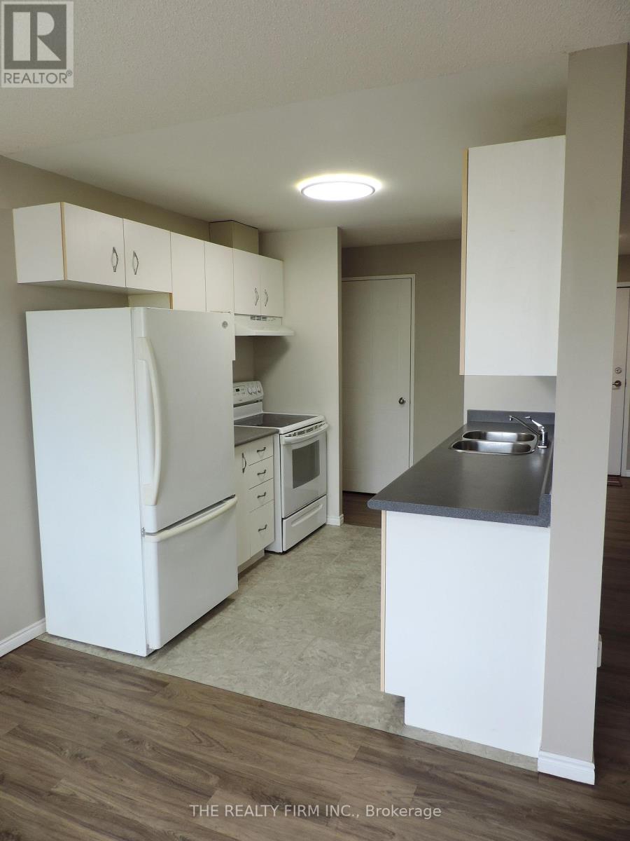 Photo 19 of 203 76 Base Line Road W, London South ON
