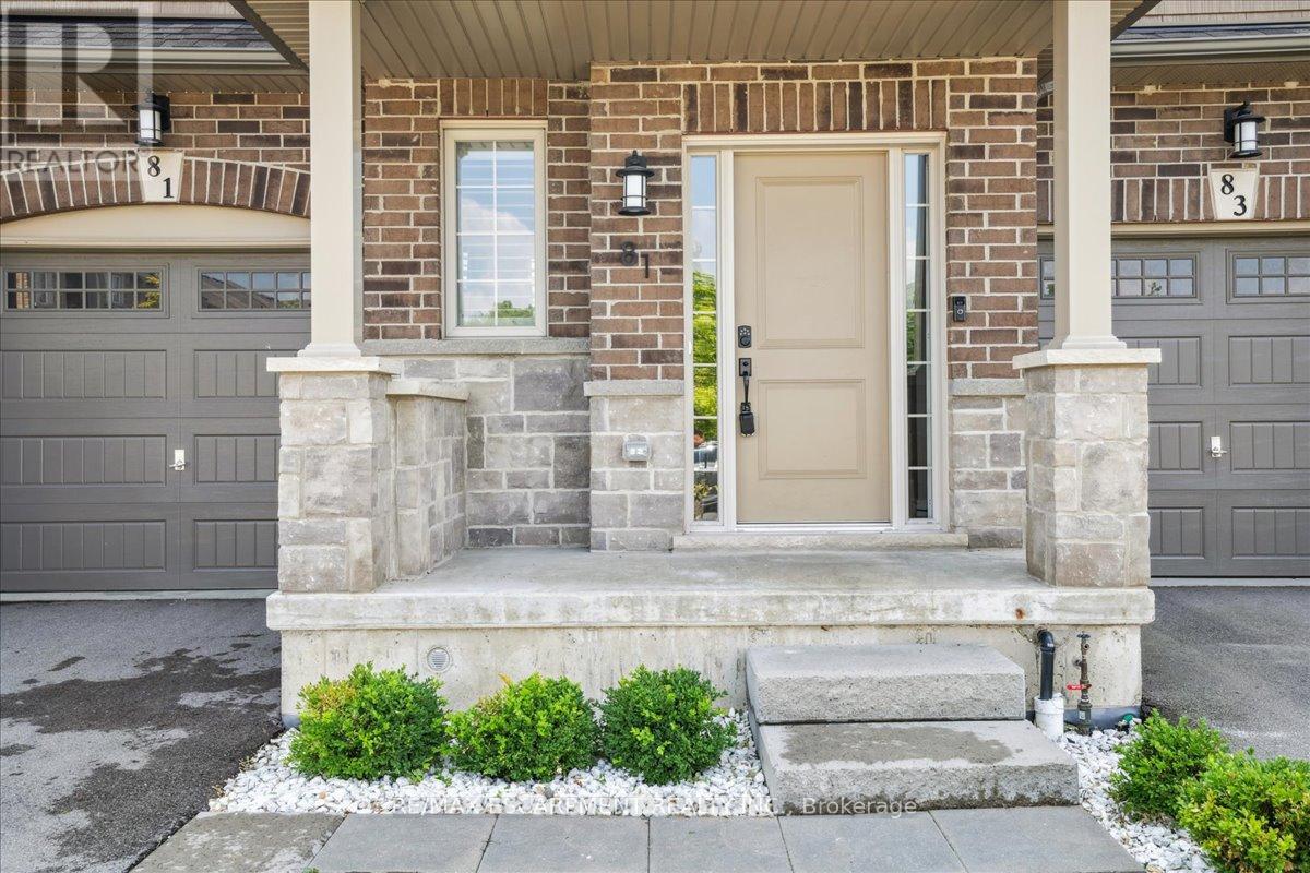 Photo 6 of 81 Beasley Grove, Hamilton ON