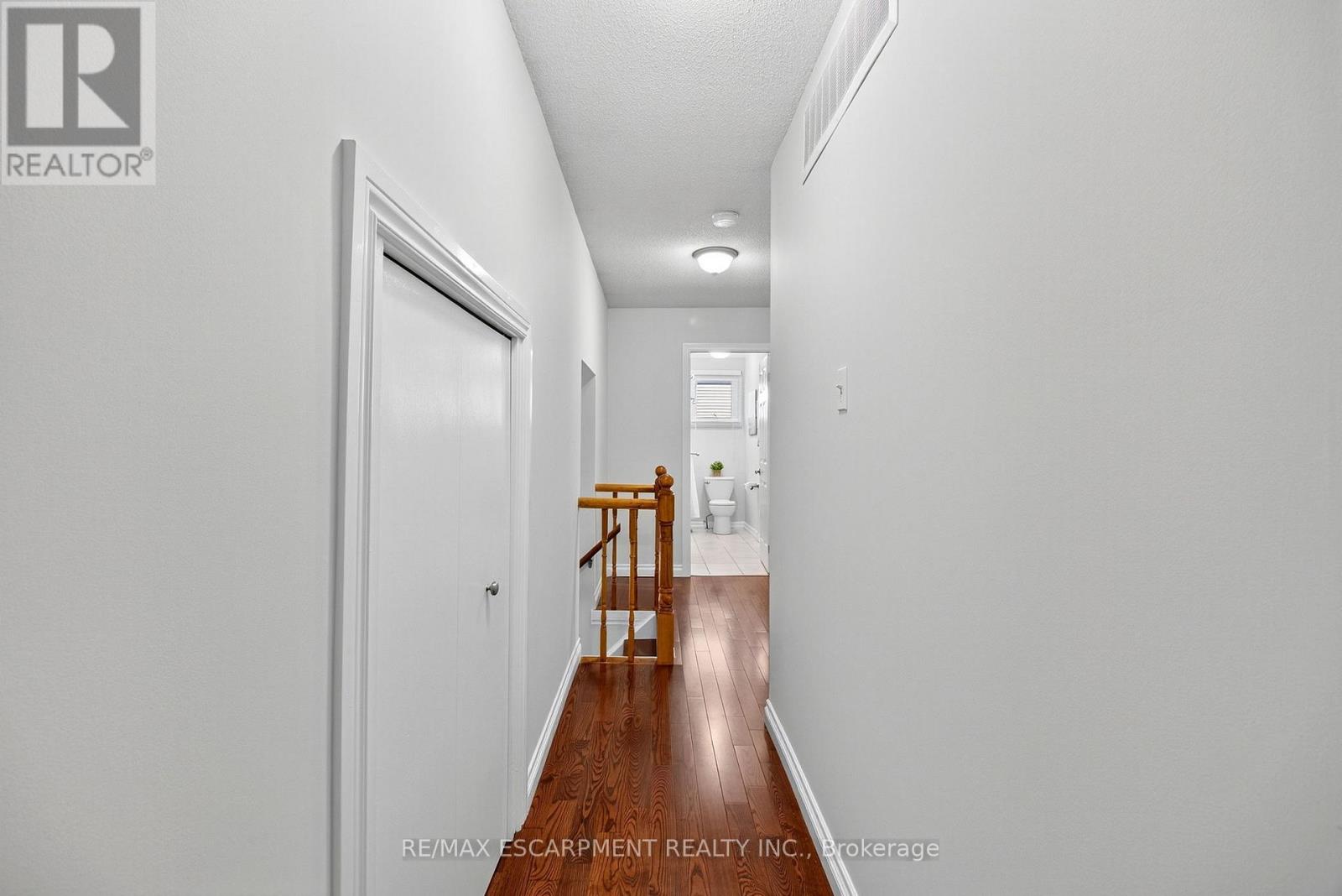 Photo 28 of 150 Solomon Crescent, Hamilton ON
