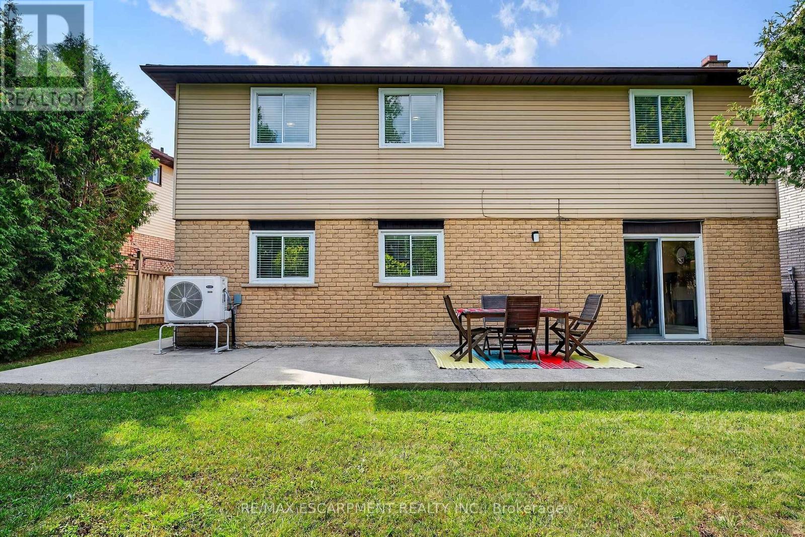 Photo 32 of 150 Solomon Crescent, Hamilton ON