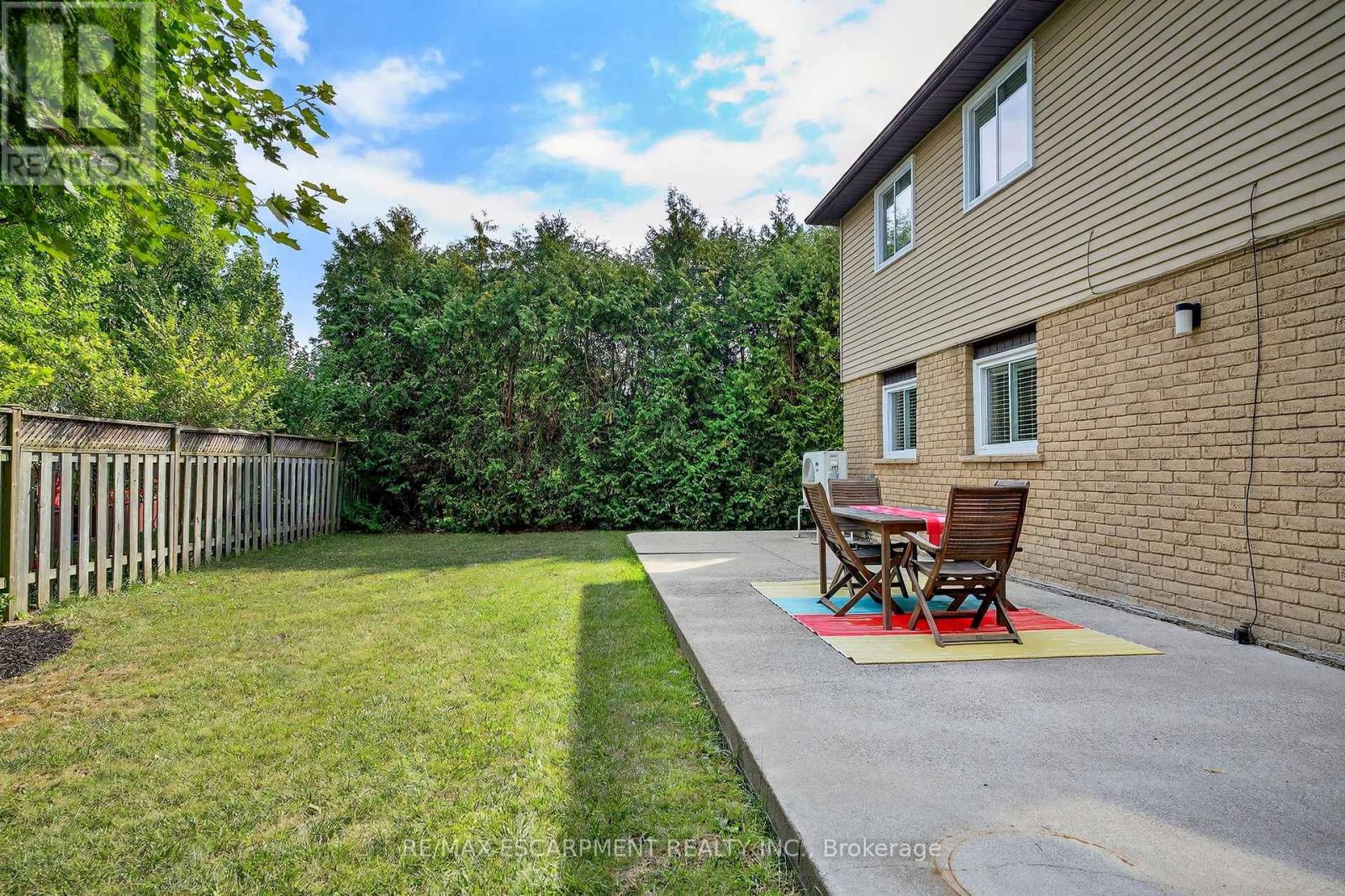 Photo 33 of 150 Solomon Crescent, Hamilton ON