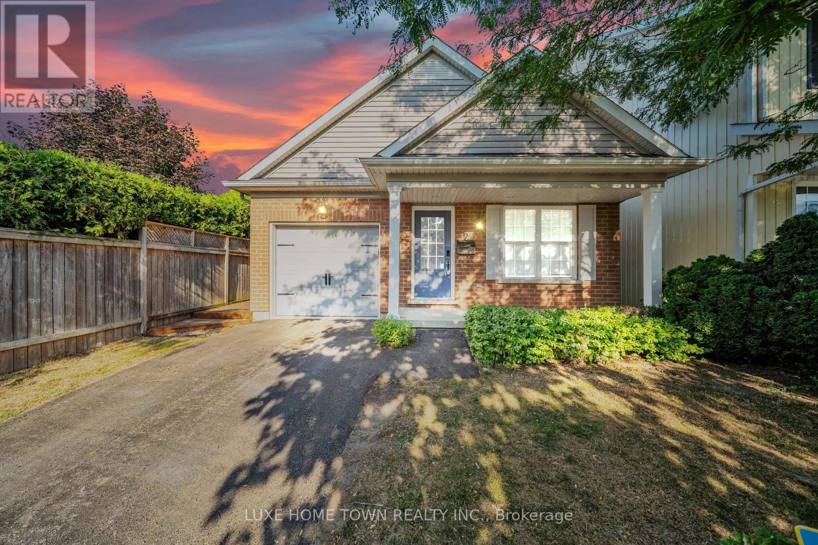 Photo 32 of 2 Chicory Crescent, St Catharines ON