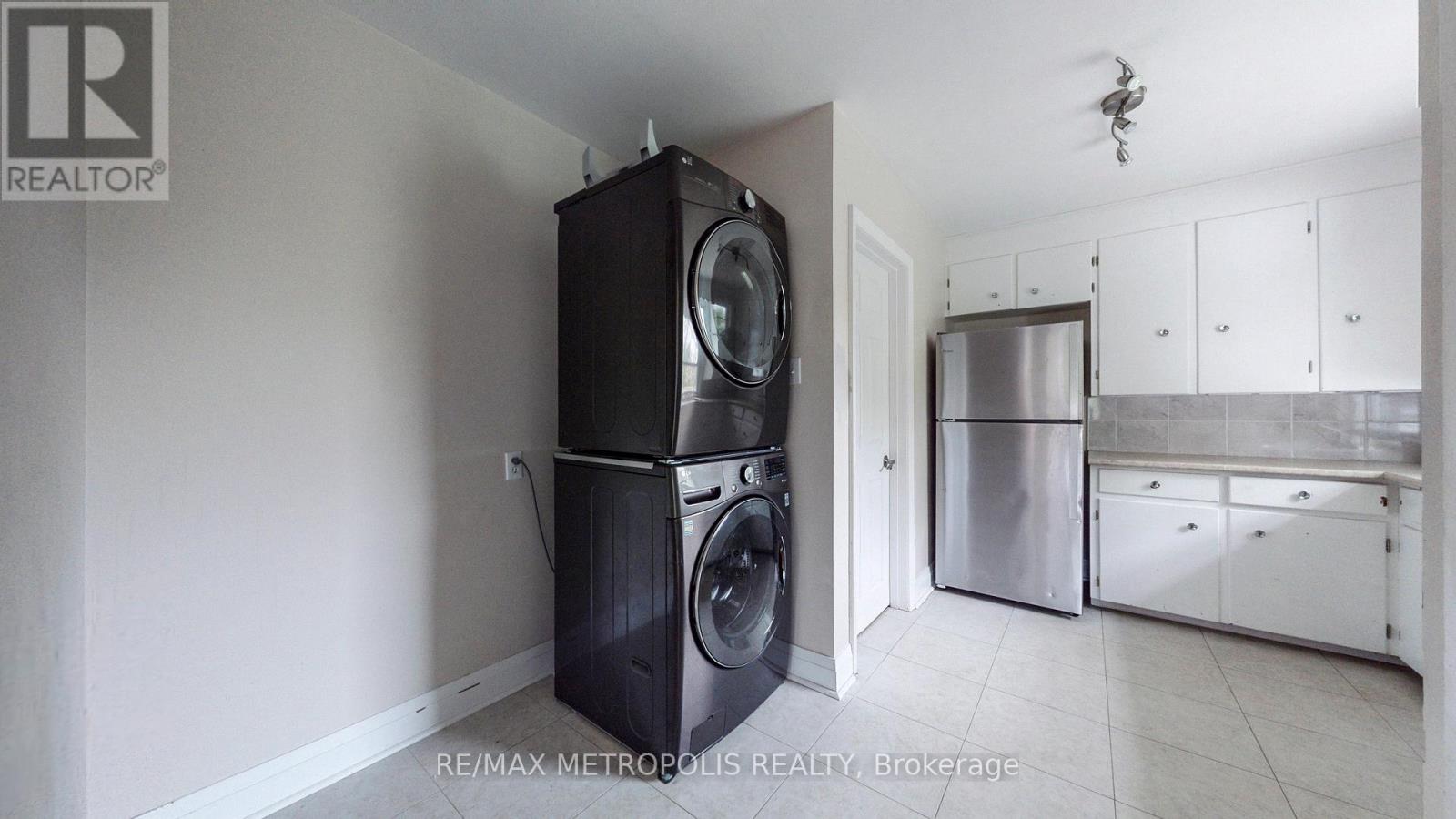 Photo 16 of Main 1020 Brewer Street, Peterborough Central ON