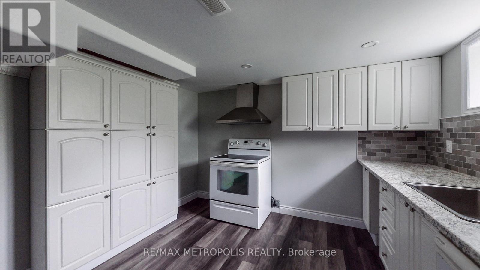 Photo 29 of Main 1020 Brewer Street, Peterborough Central ON