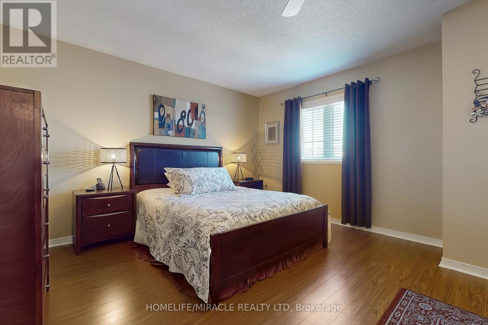 Photo 24 of 39 Evaridge Drive, Markham ON