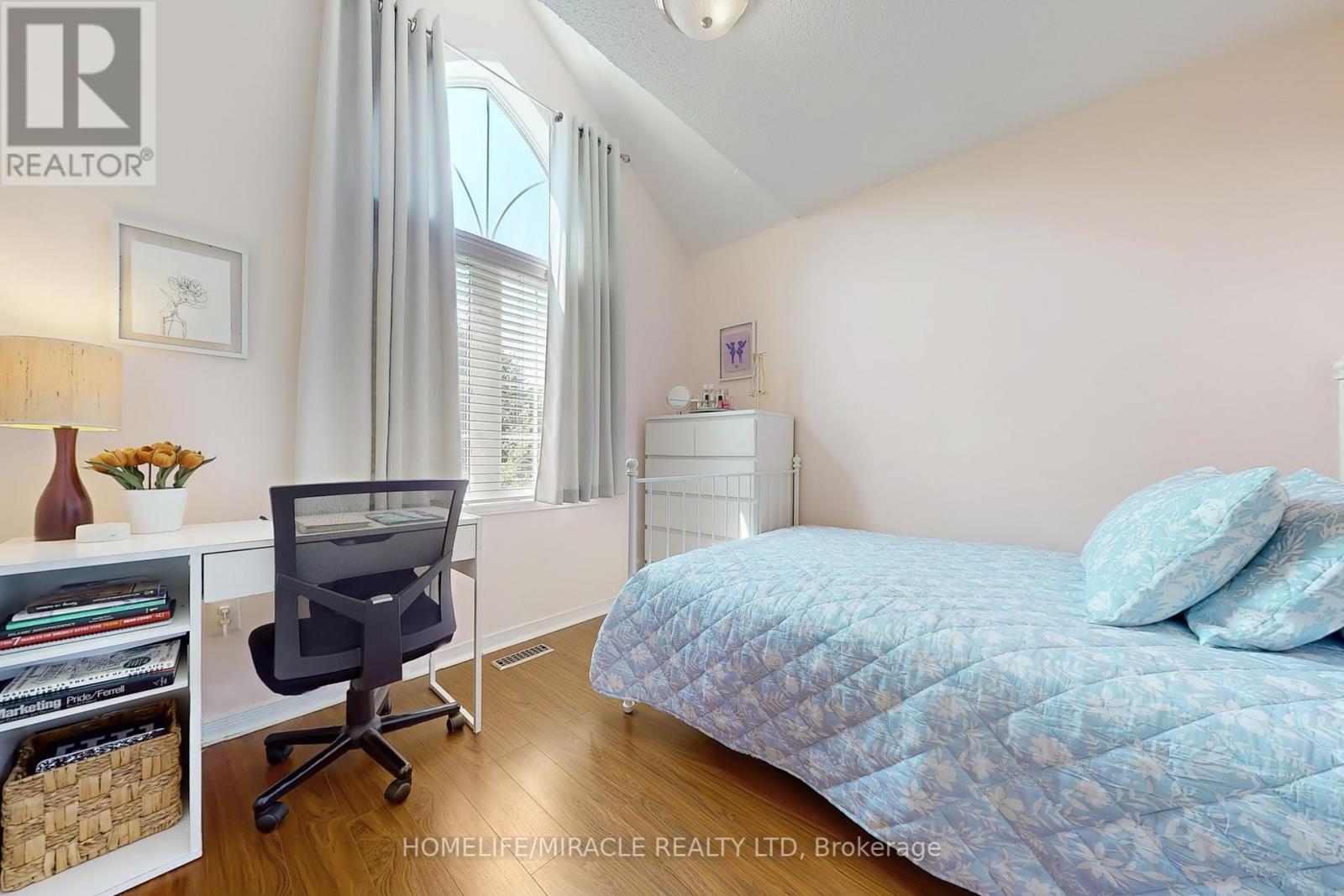 Photo 29 of 39 Evaridge Drive, Markham ON