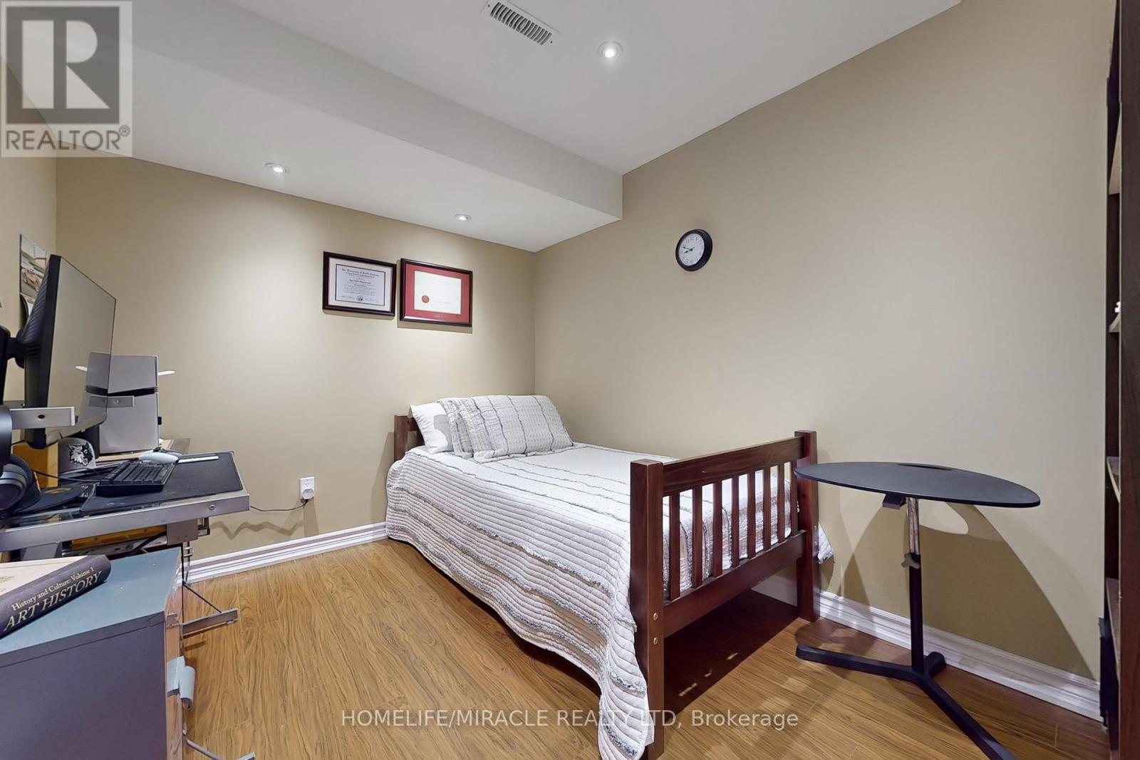 Photo 39 of 39 Evaridge Drive, Markham ON