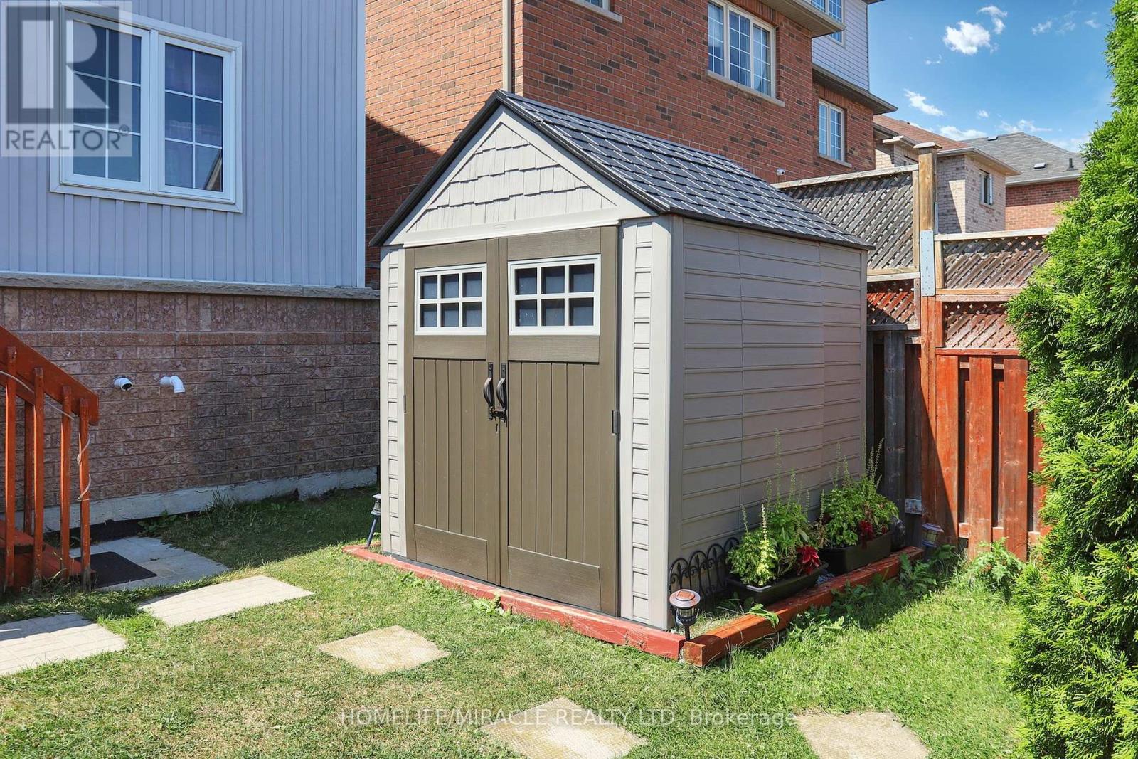 Photo 45 of 39 Evaridge Drive, Markham ON