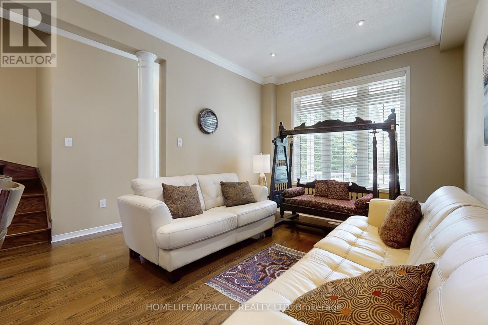 Photo 7 of 39 Evaridge Drive, Markham ON