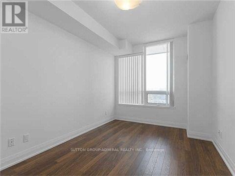 Photo 6 of 706 75 North Park Road, Vaughan ON