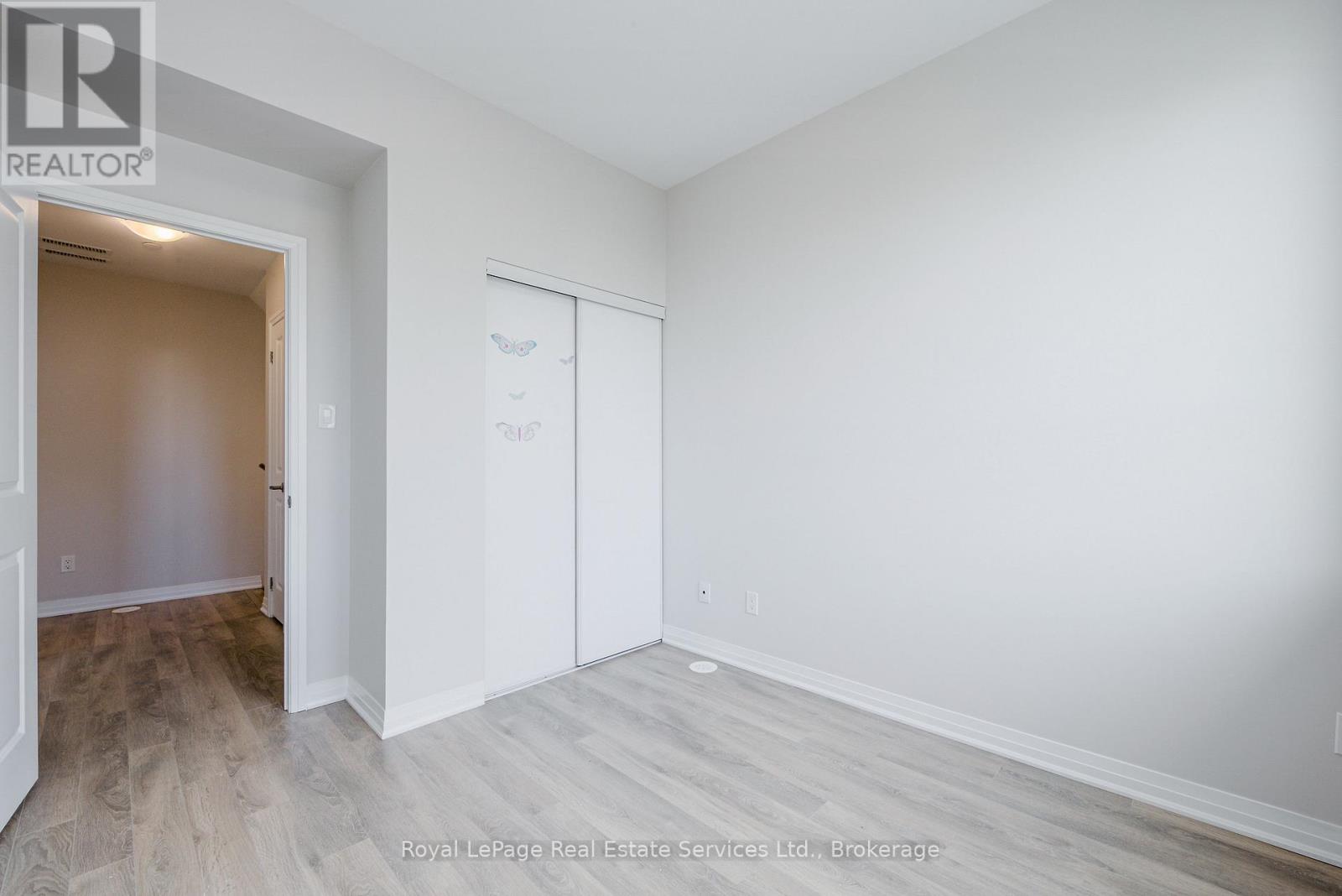 Photo 15 of 16 1238 Cawthra Road, Mississauga ON