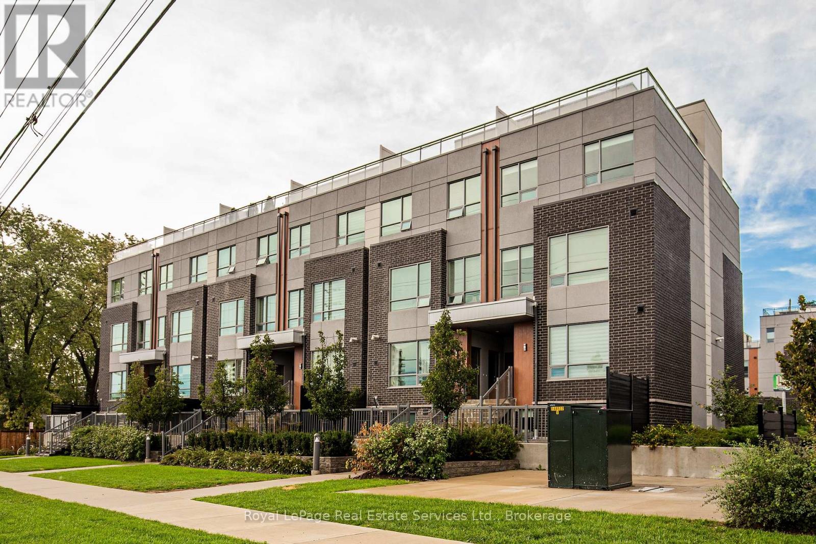 Photo 23 of 16 1238 Cawthra Road, Mississauga ON