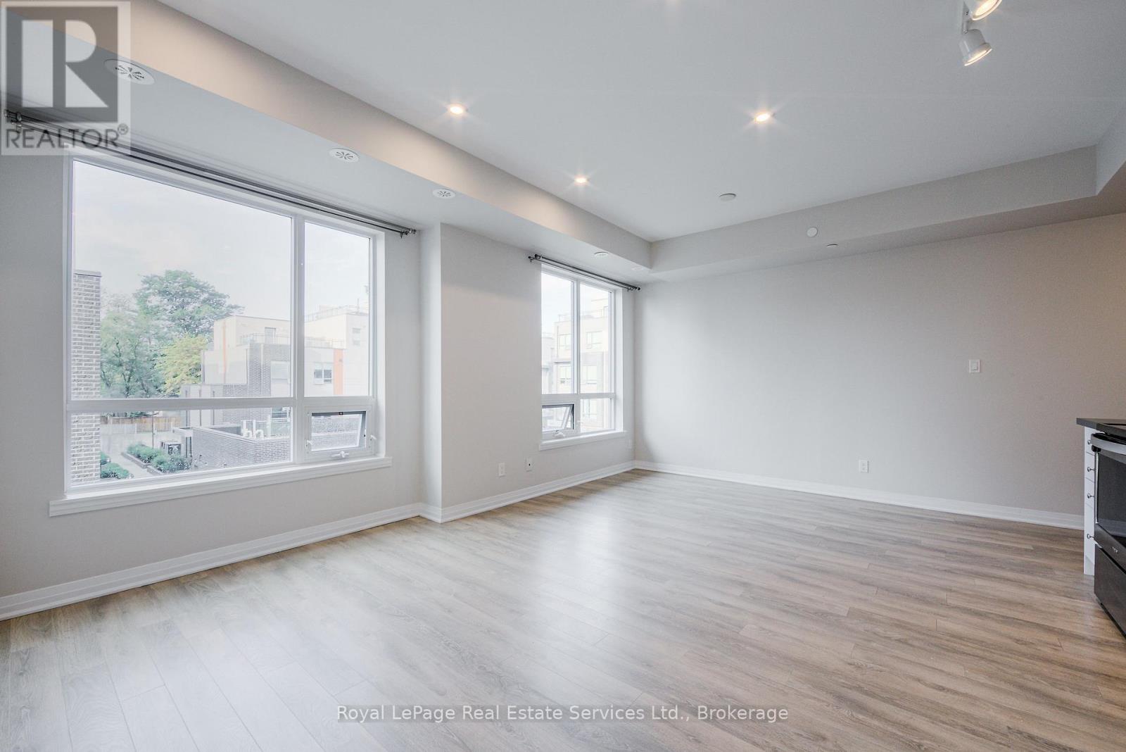 Photo 6 of 16 1238 Cawthra Road, Mississauga ON
