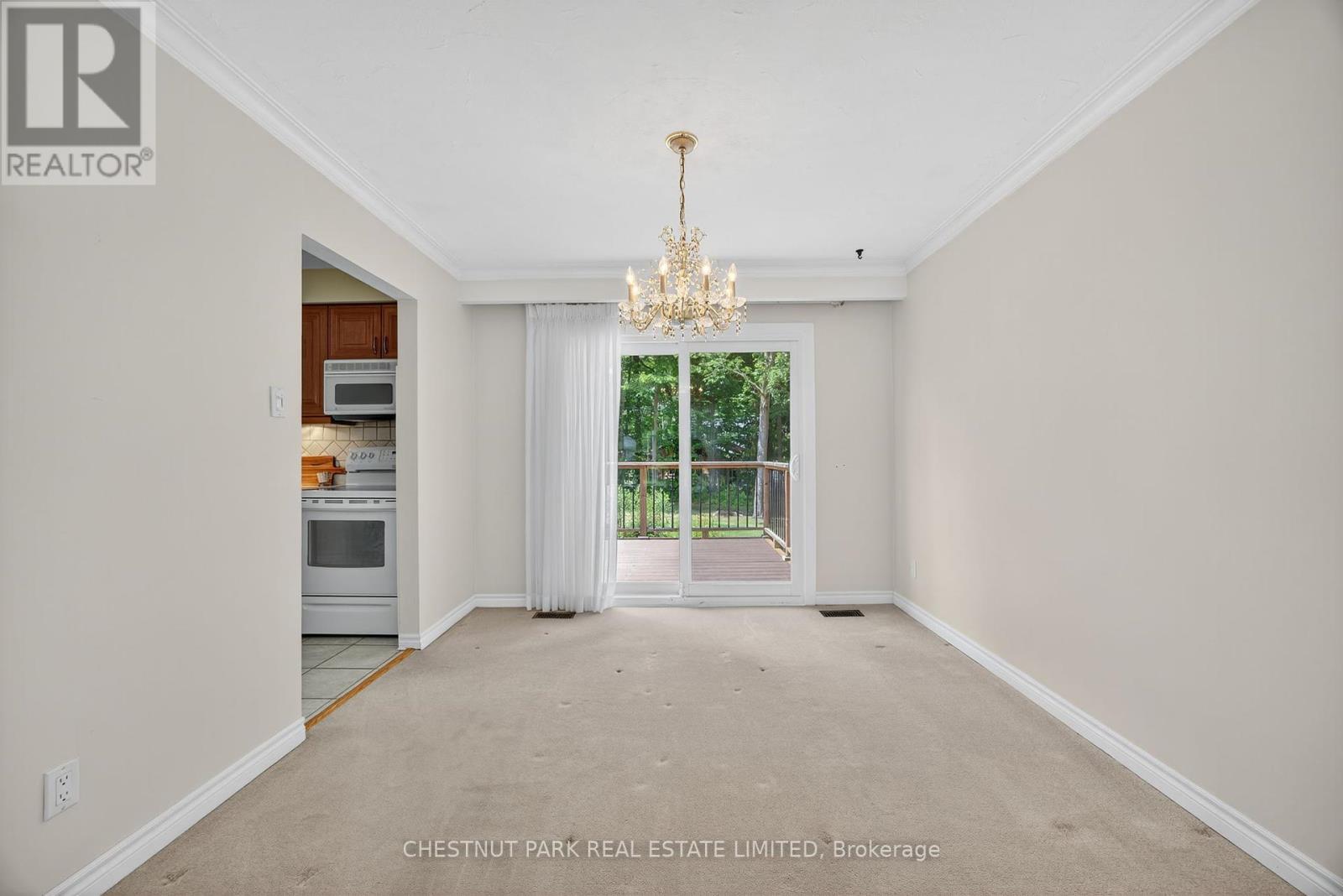 Photo 10 of 3782 Whitecap Drive, Innisfil ON