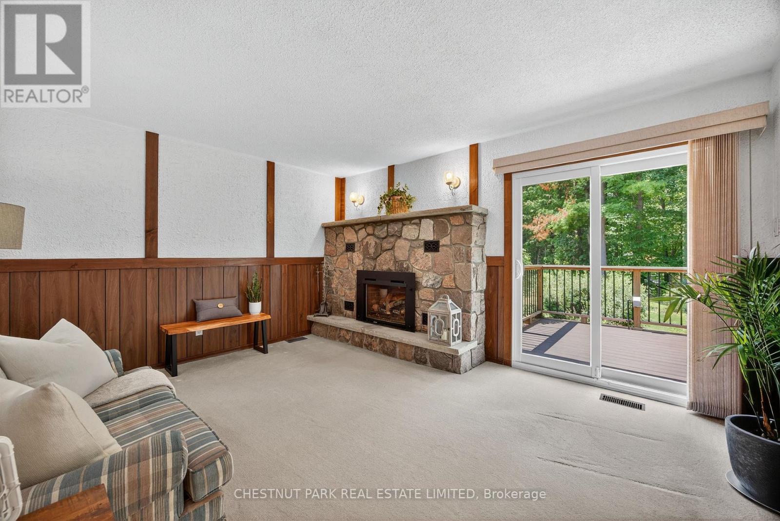 Photo 4 of 3782 Whitecap Drive, Innisfil ON