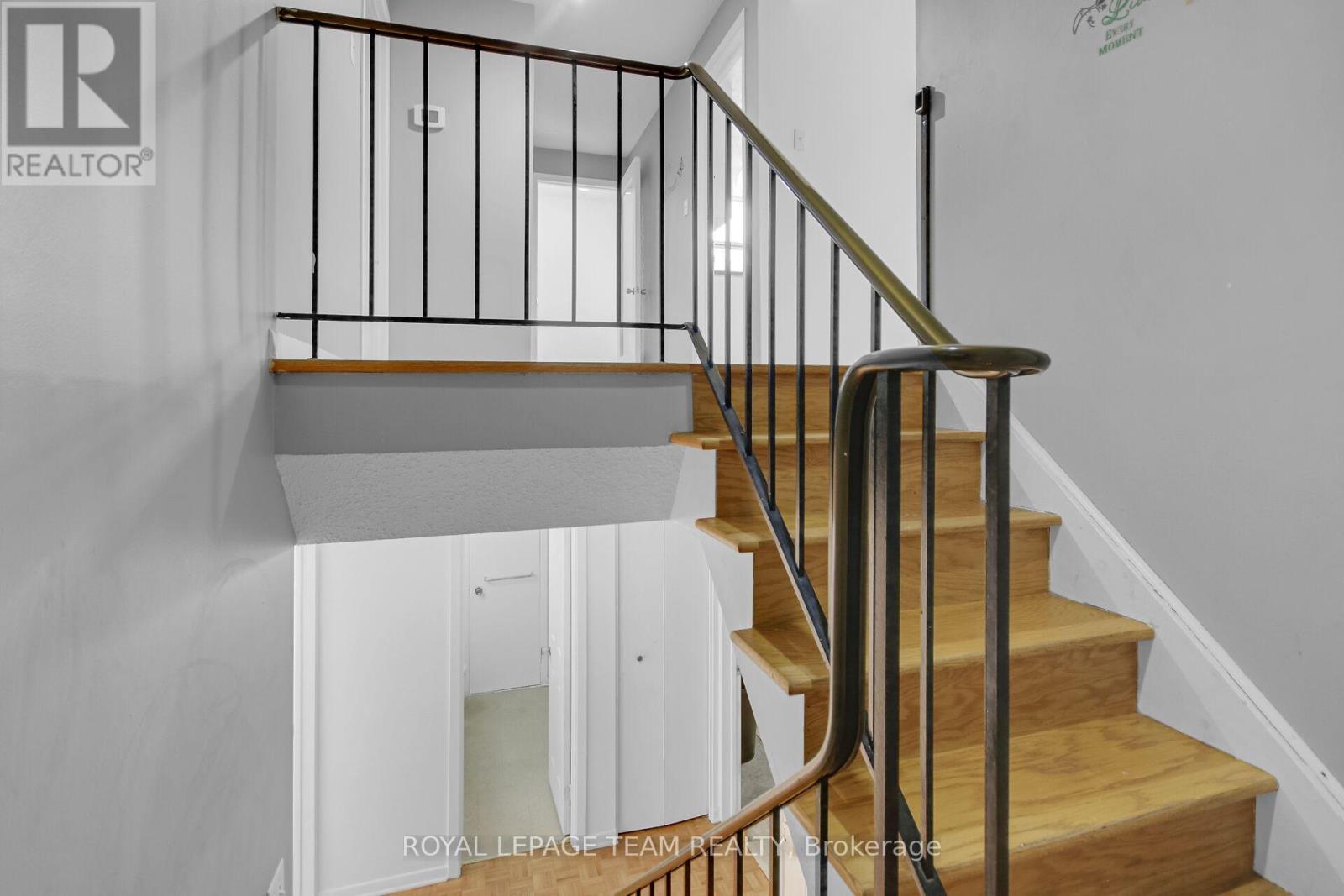 Photo 20 of 52 Bowhill Avenue, Ottawa ON